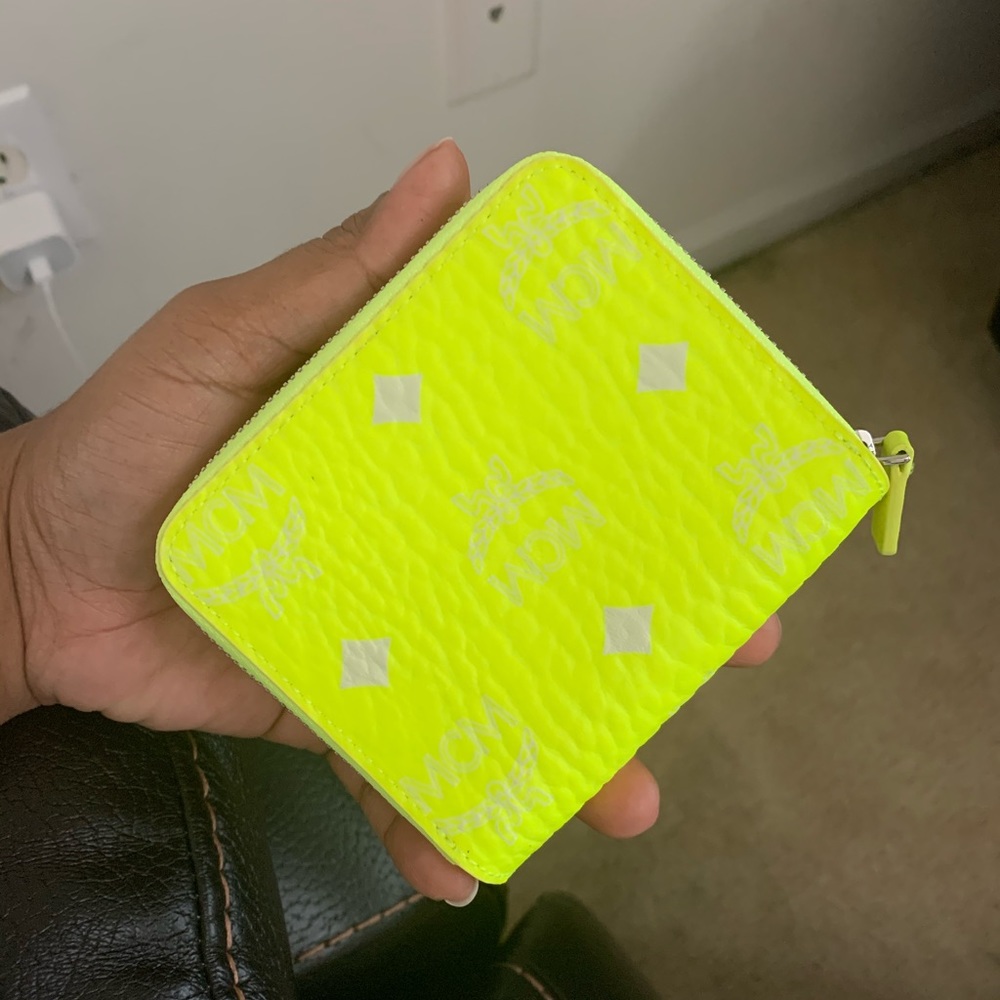 NEW MCM Trifold Wallet